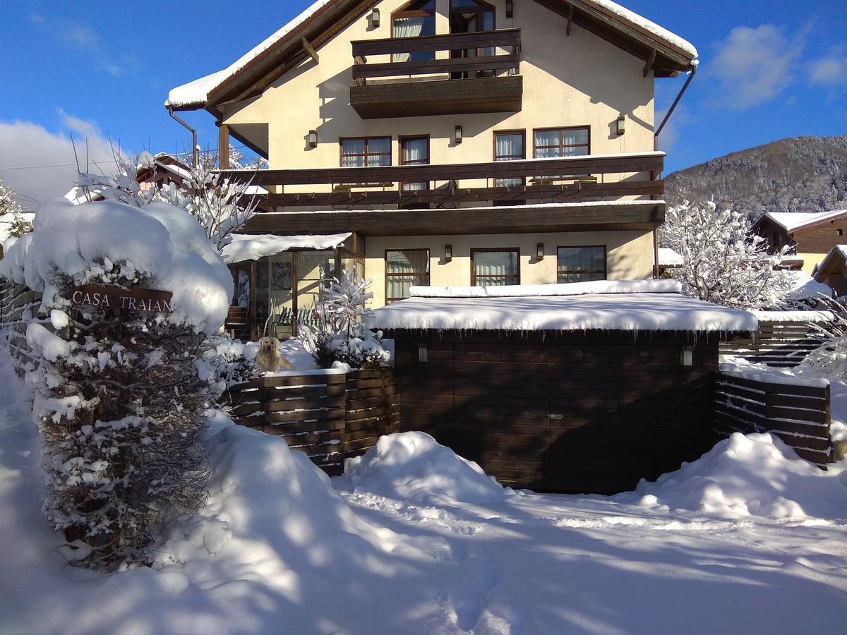 Casa Traian Hotell Sinaia Exteriör bild